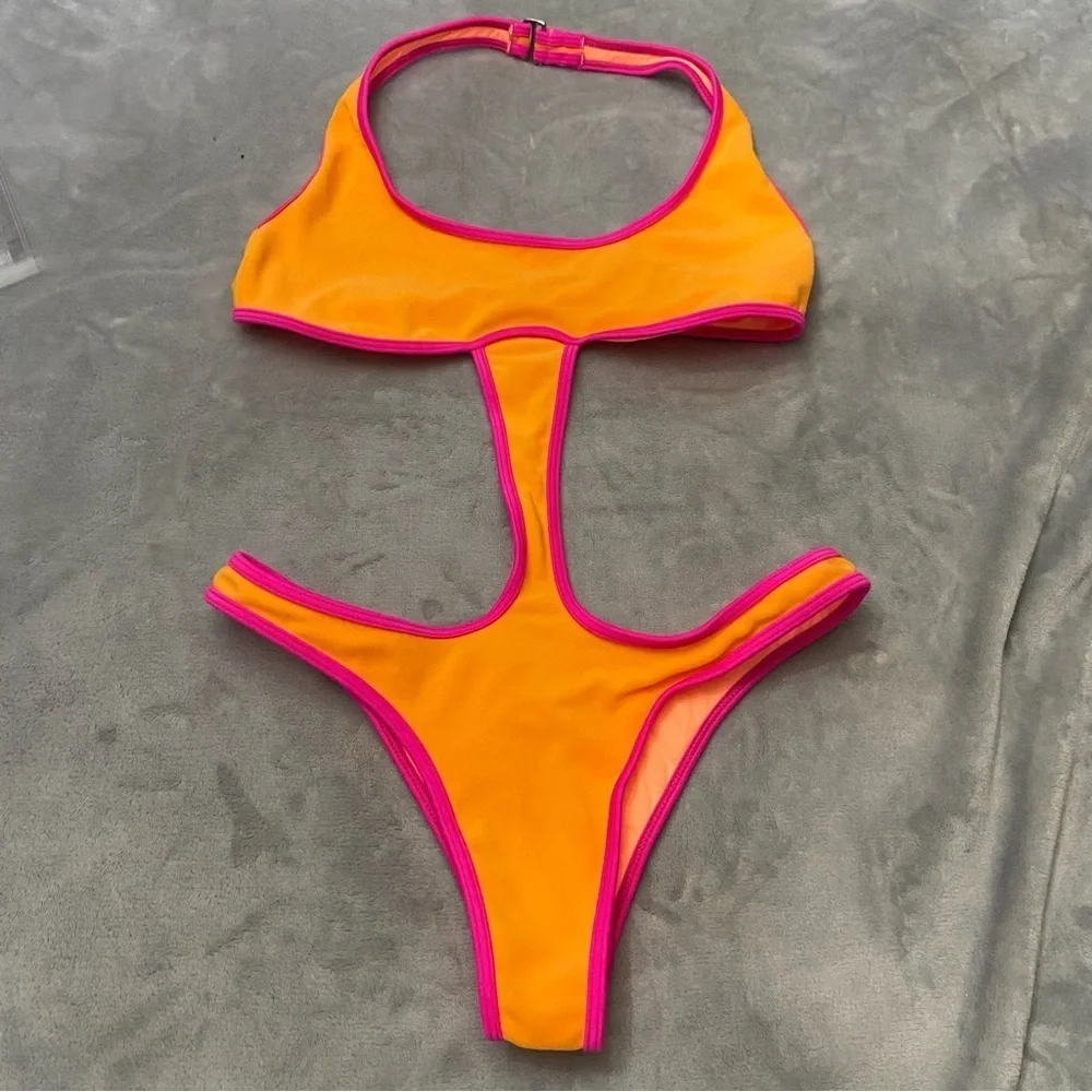 New! Frankie’s bikinis Hayes Terry Monokini One Piece Swimsuit 24115